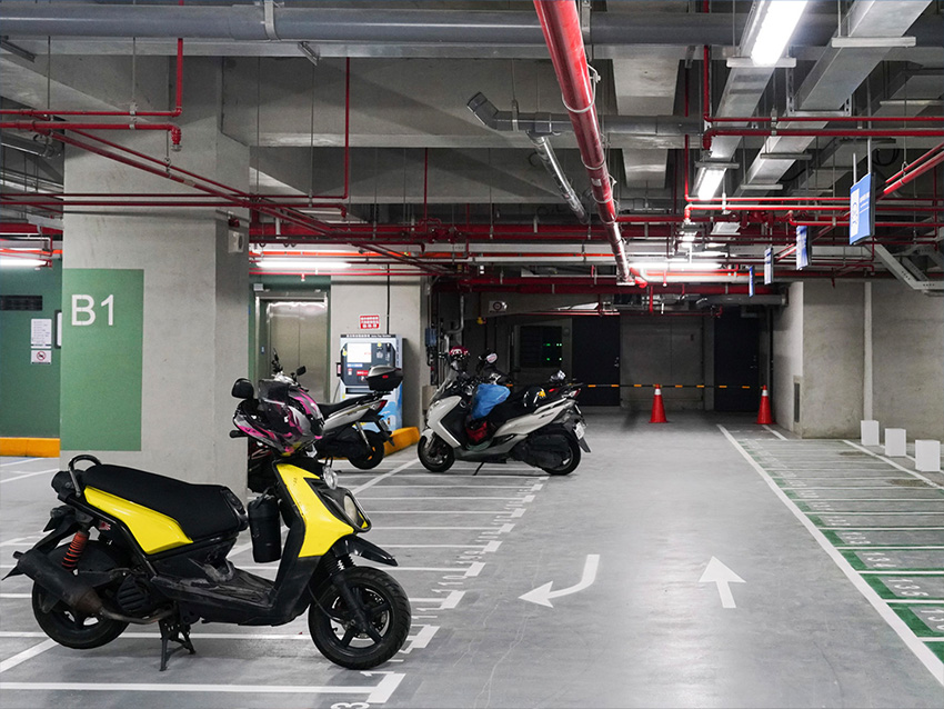 B1機車停車場